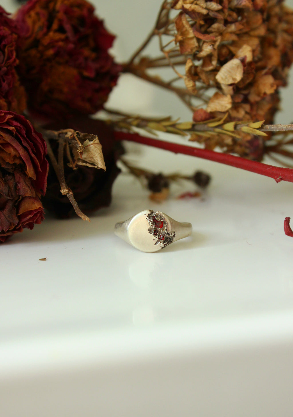 Garnet Fracture Signet