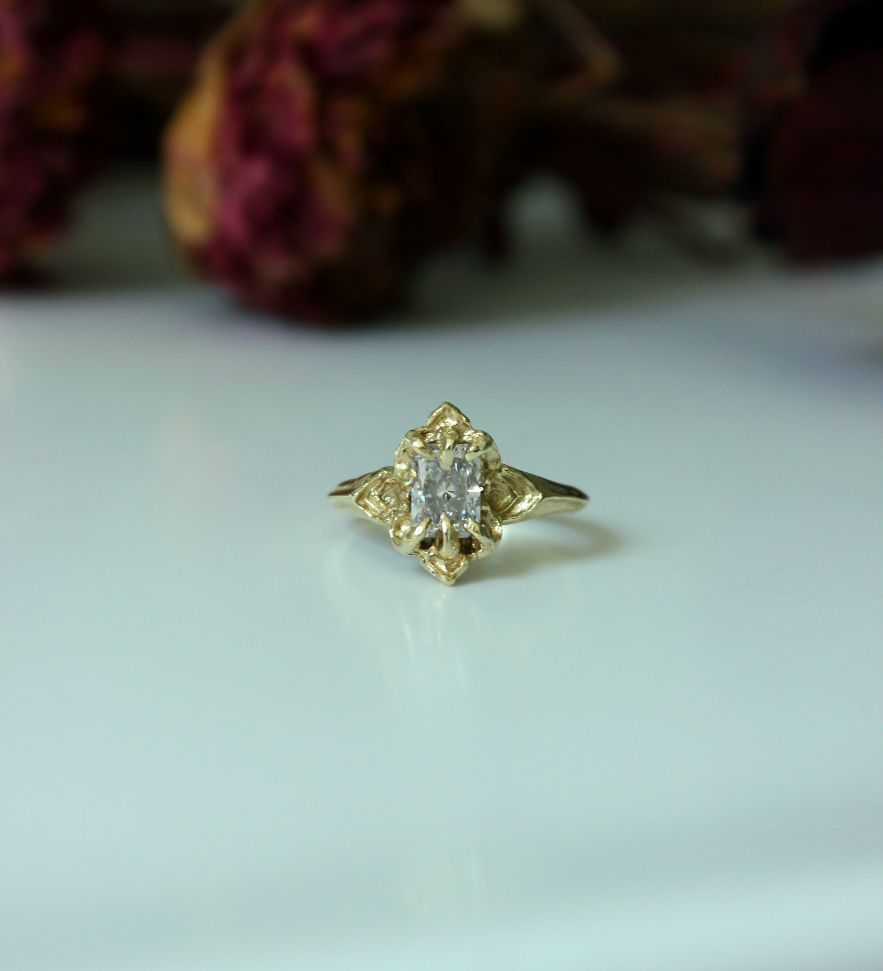 Galadrien Ring - 14ct Yellow Gold & Lab-grown Diamond