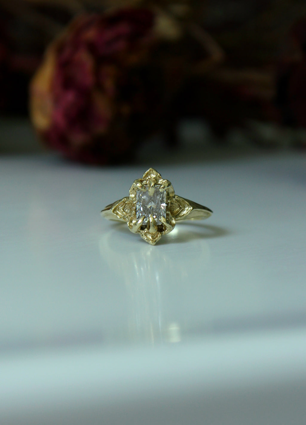 Galadrien Ring - 14ct Yellow Gold & Lab-grown Diamond