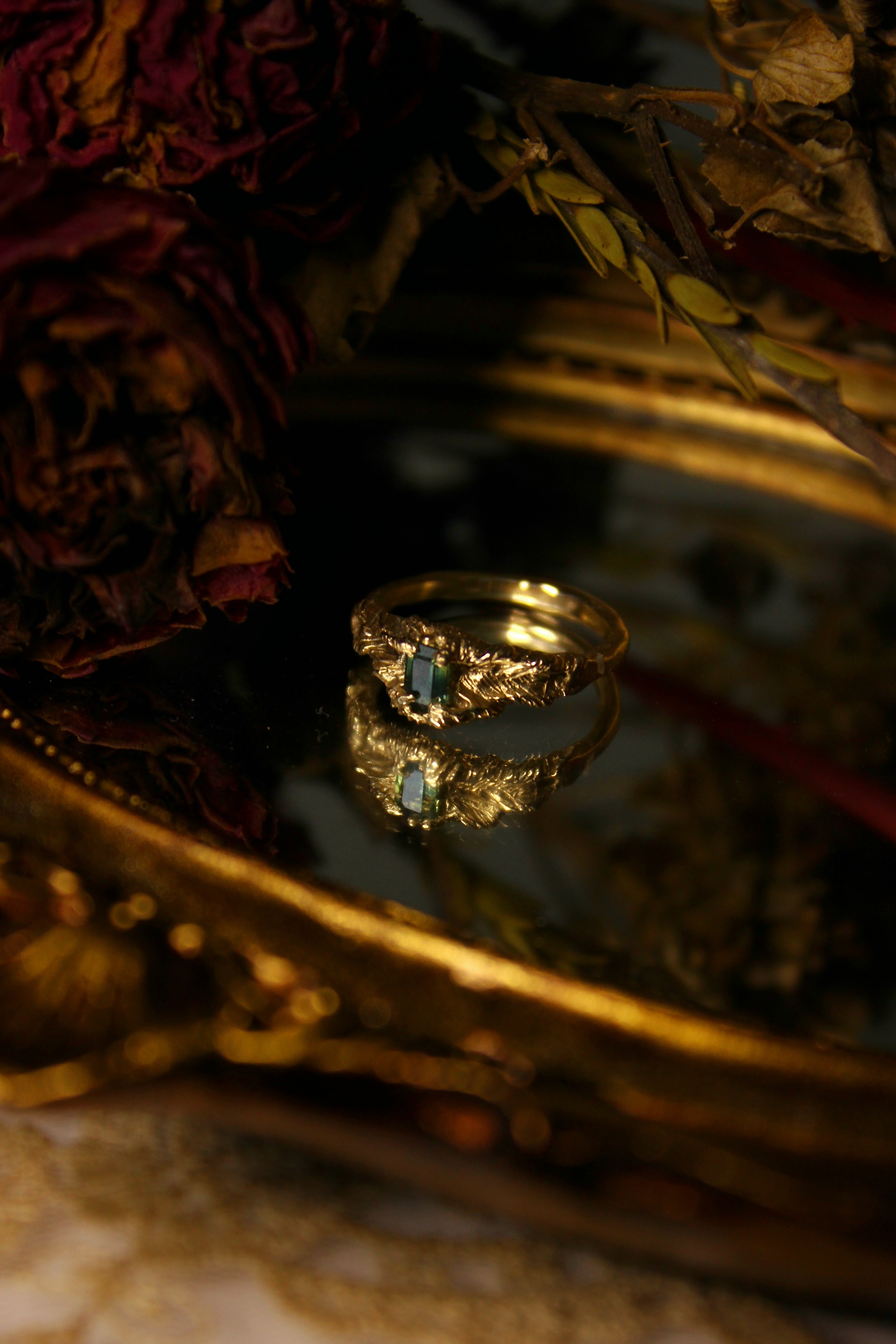 Willow Ring ~ 9ct Gold & Sapphire ~ Ready to Ship