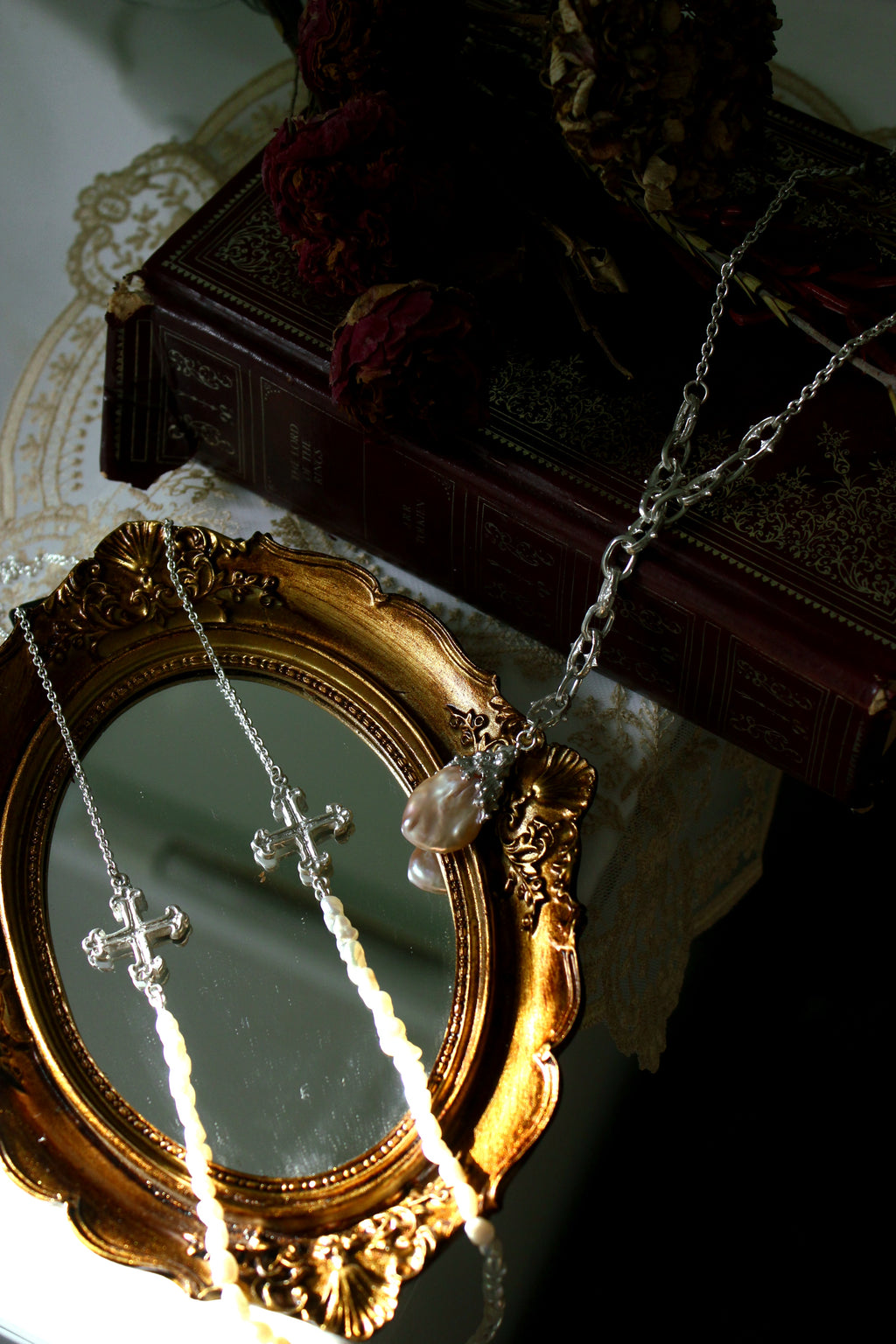 Wraith Drop Chain Pearl Pendant