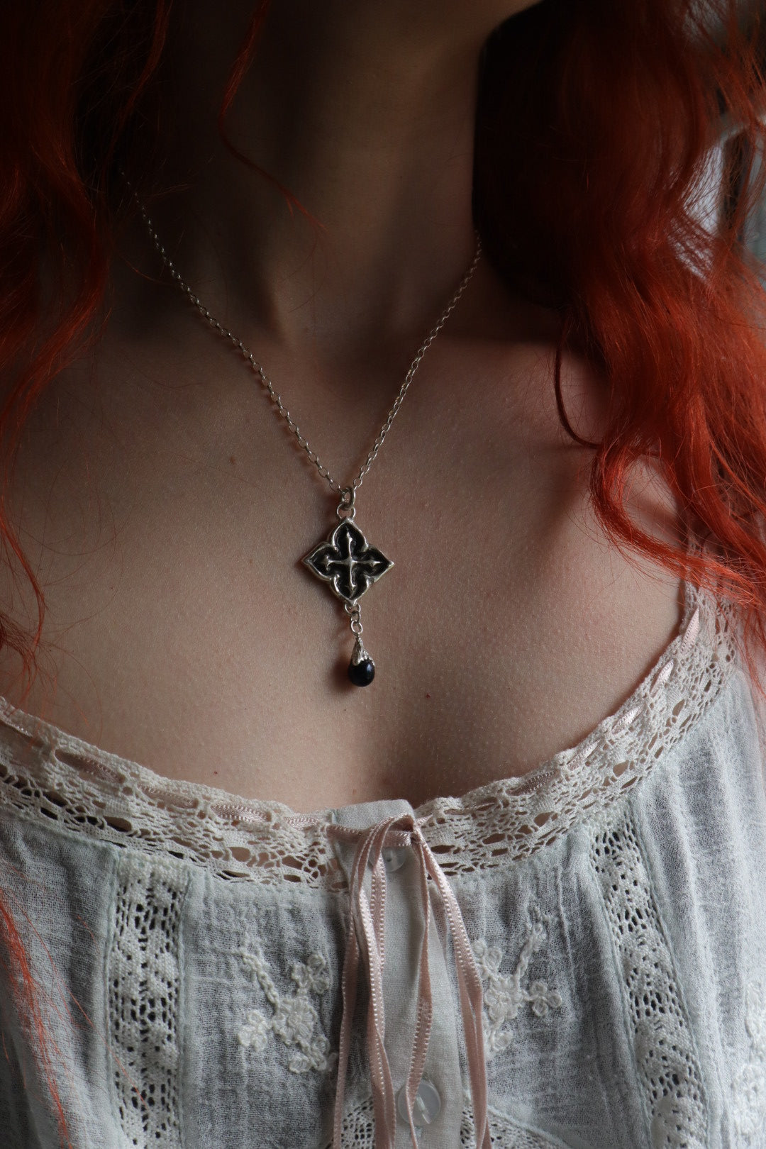 Quatrefoil Midnight Pearl Pendant