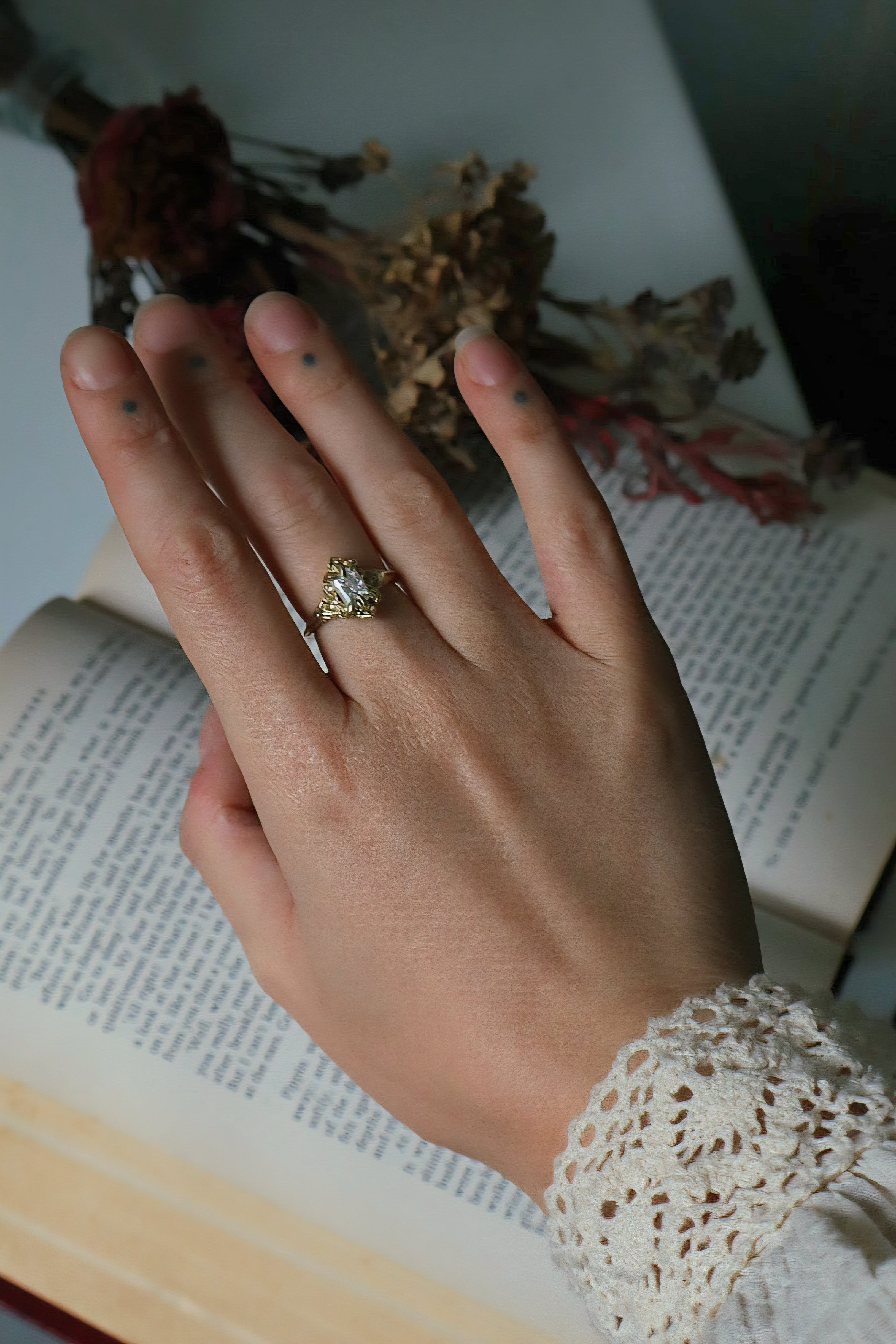 Galadrien Ring - 14ct Yellow Gold & Lab-grown Diamond