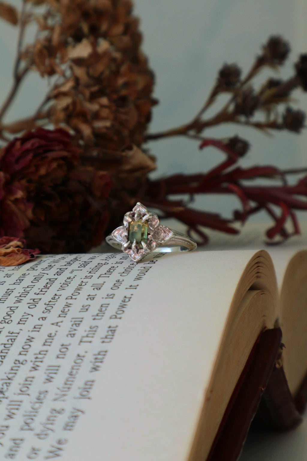 Galadrien Ring - Sterling Silver & Sapphire