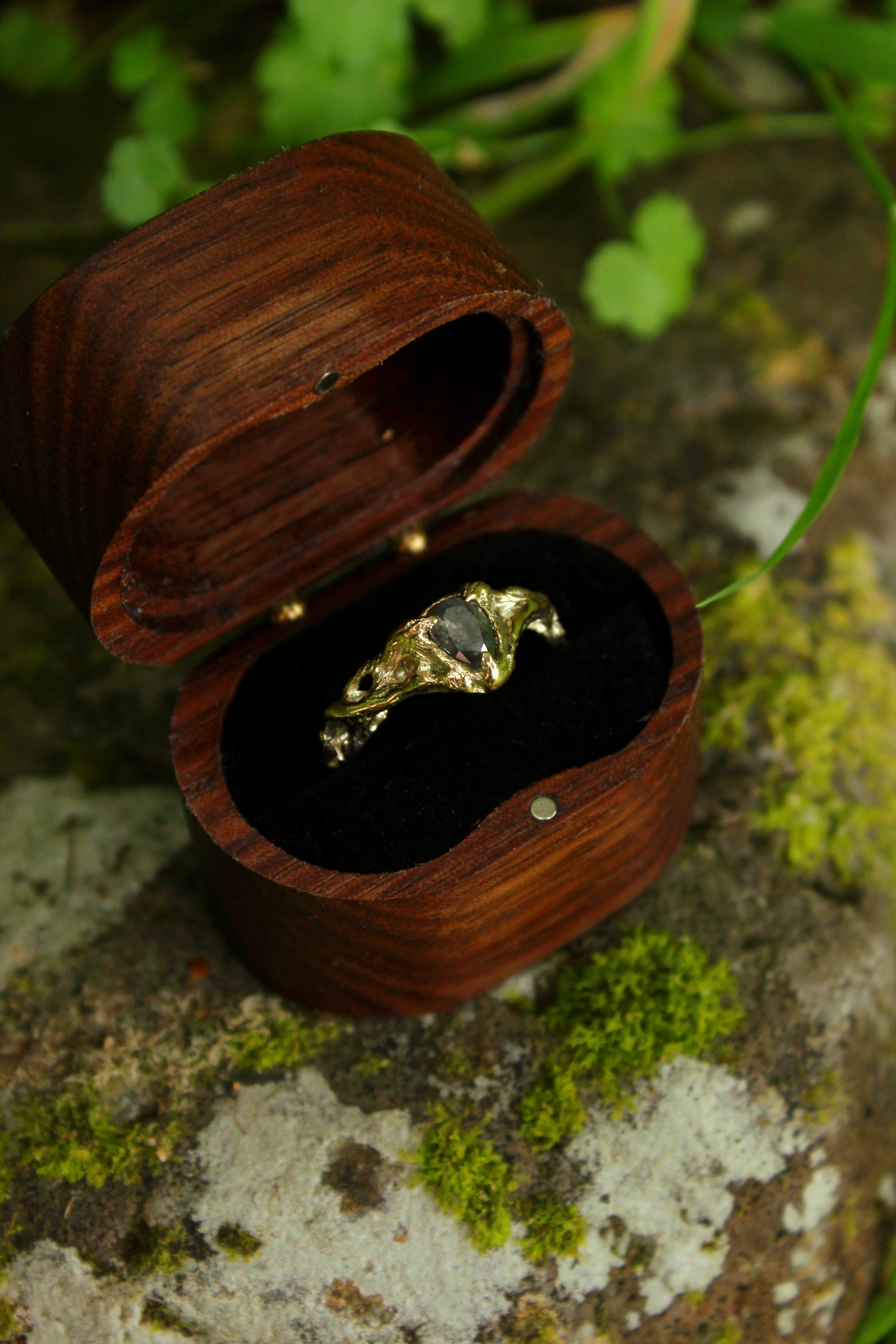 Dryad Fairy Crown Ring - 9ct gold with Salt & Pepper Diamond